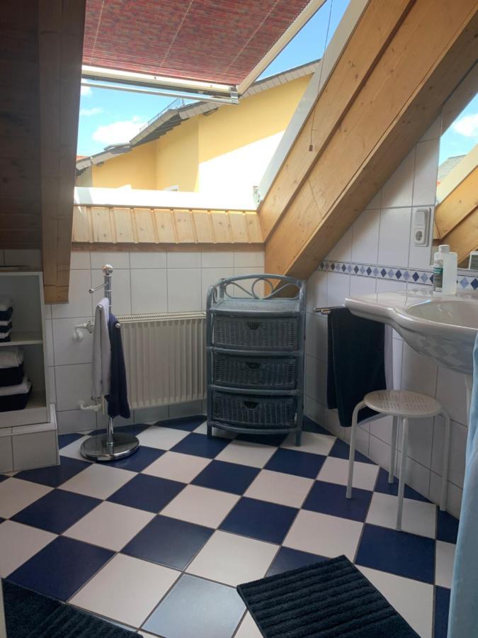 Haus Valentina Apartment Waldsolms ภายนอก รูปภาพ